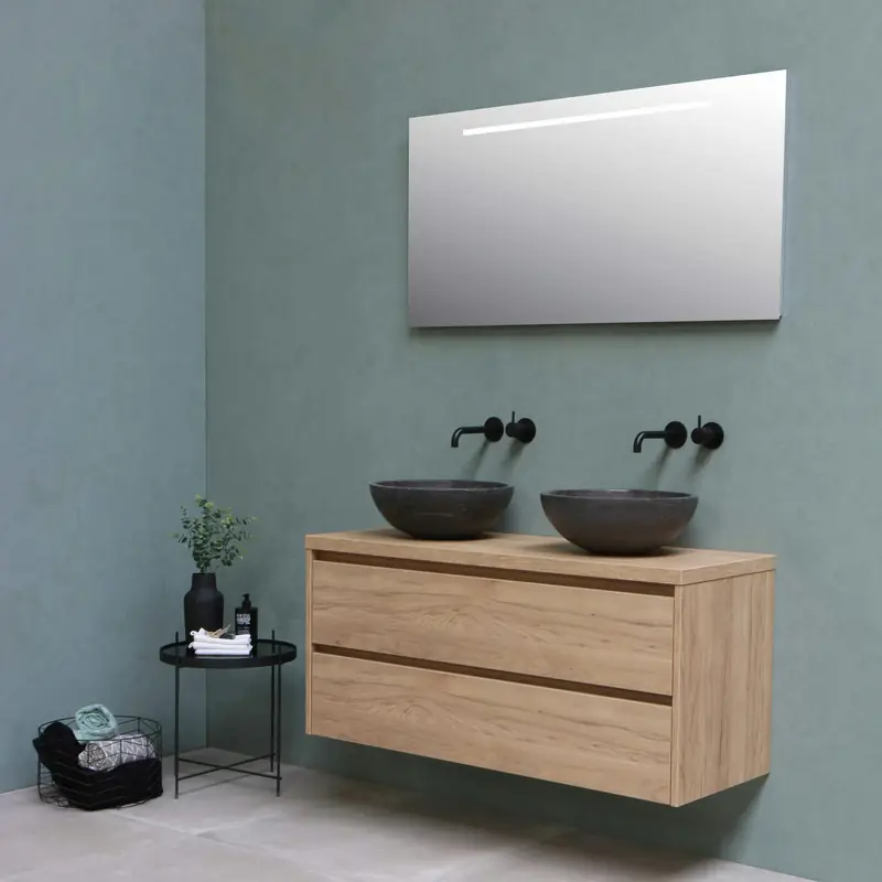 Mobile bagno sospeso in legno con due lavabi in pietra