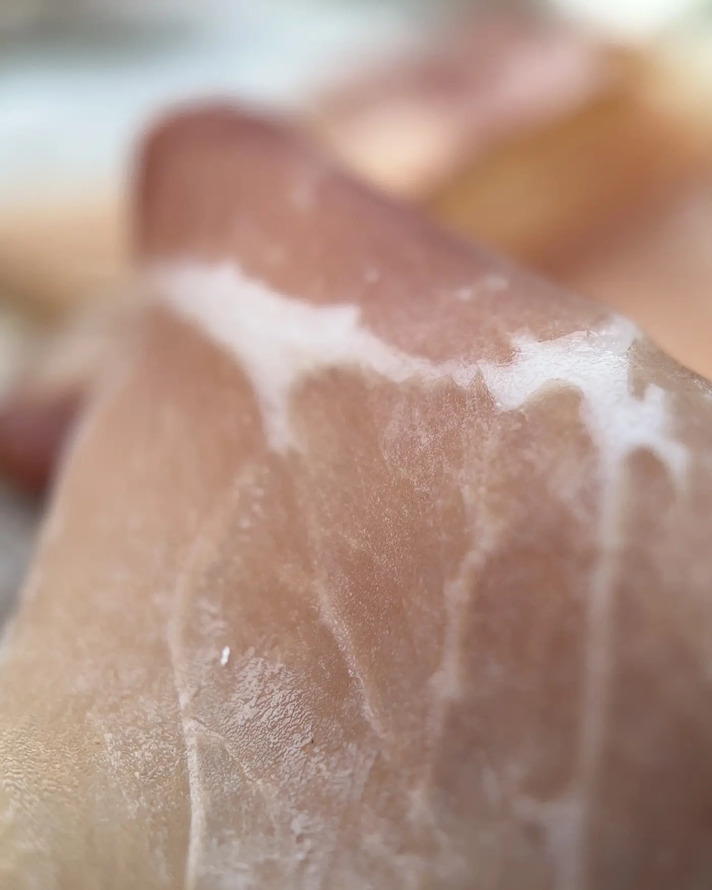 Fetta di prosciutto crudo da vicino