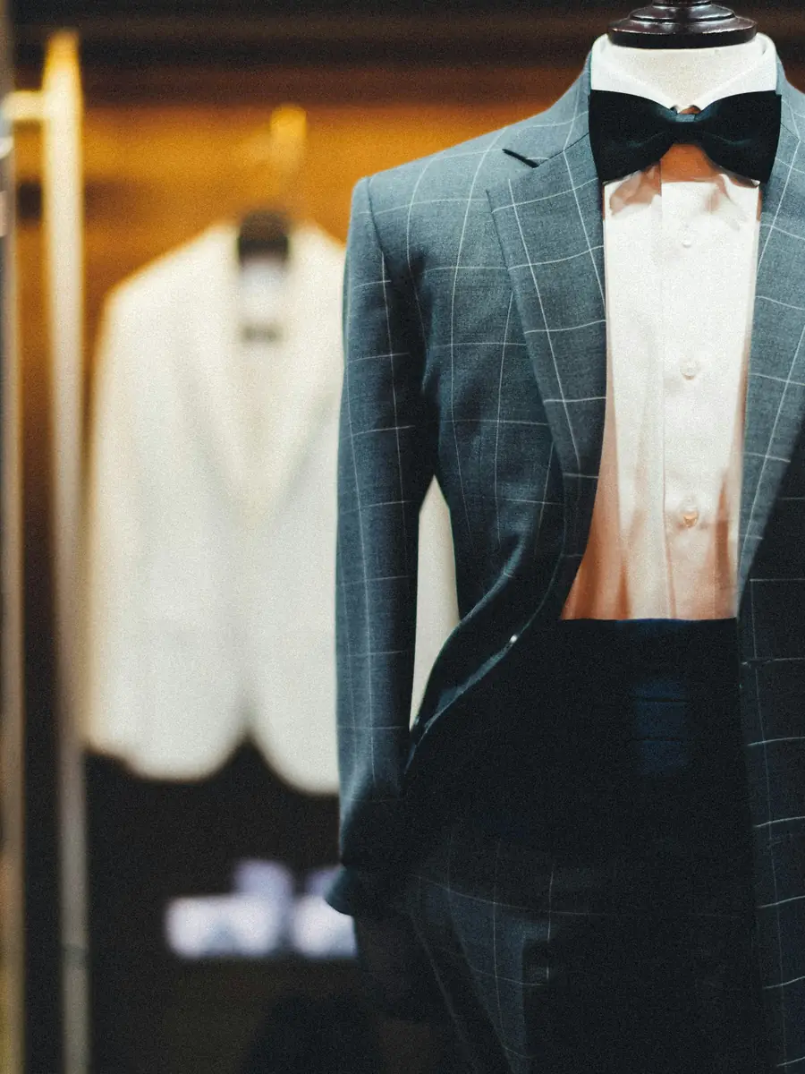Completo su manichino in sartoria