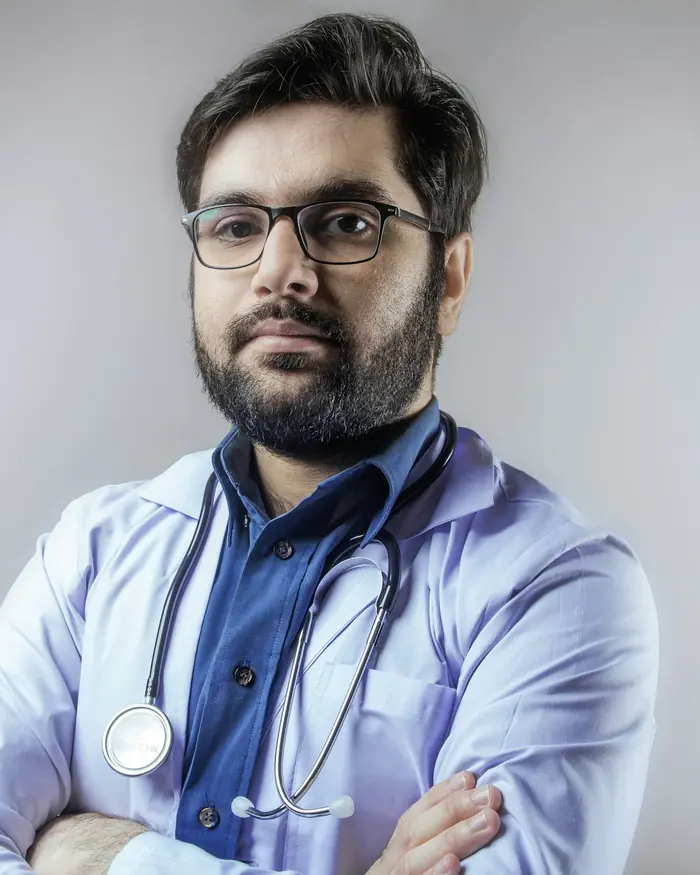 Dottor Lorenzo Bassi, veterinario